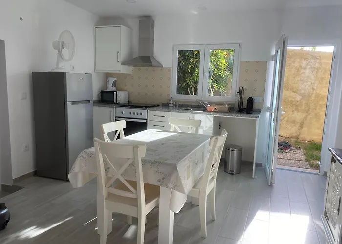 Apartman Casa Julia 2 *