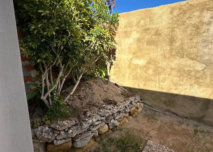 Apartment Casa Julia 2 *